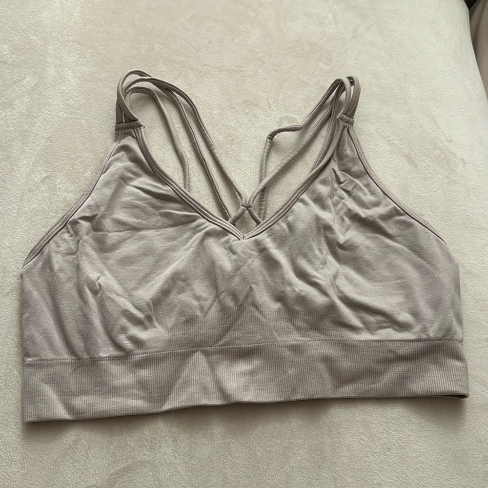 Fabletics Low Impact Sports Bra M
